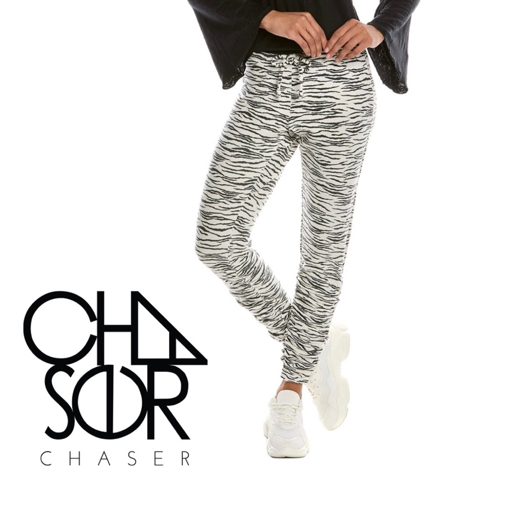 NWT Chaser Bliss Knit Shirred Jogger Pant in zebra